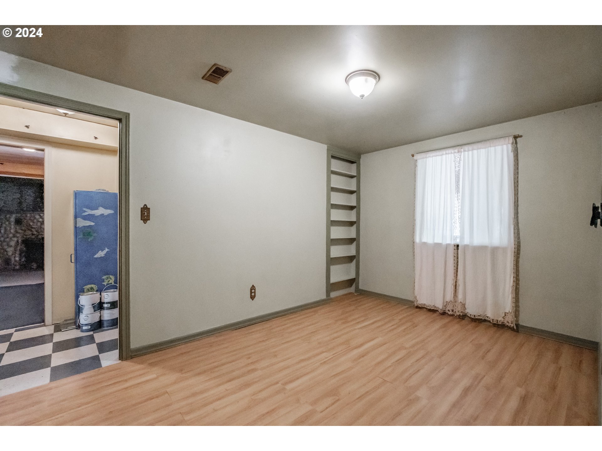 Portland, Oregon 97236, United States, 3 Bedrooms Bedrooms, ,2 BathroomsBathrooms,Residential,Active,52002