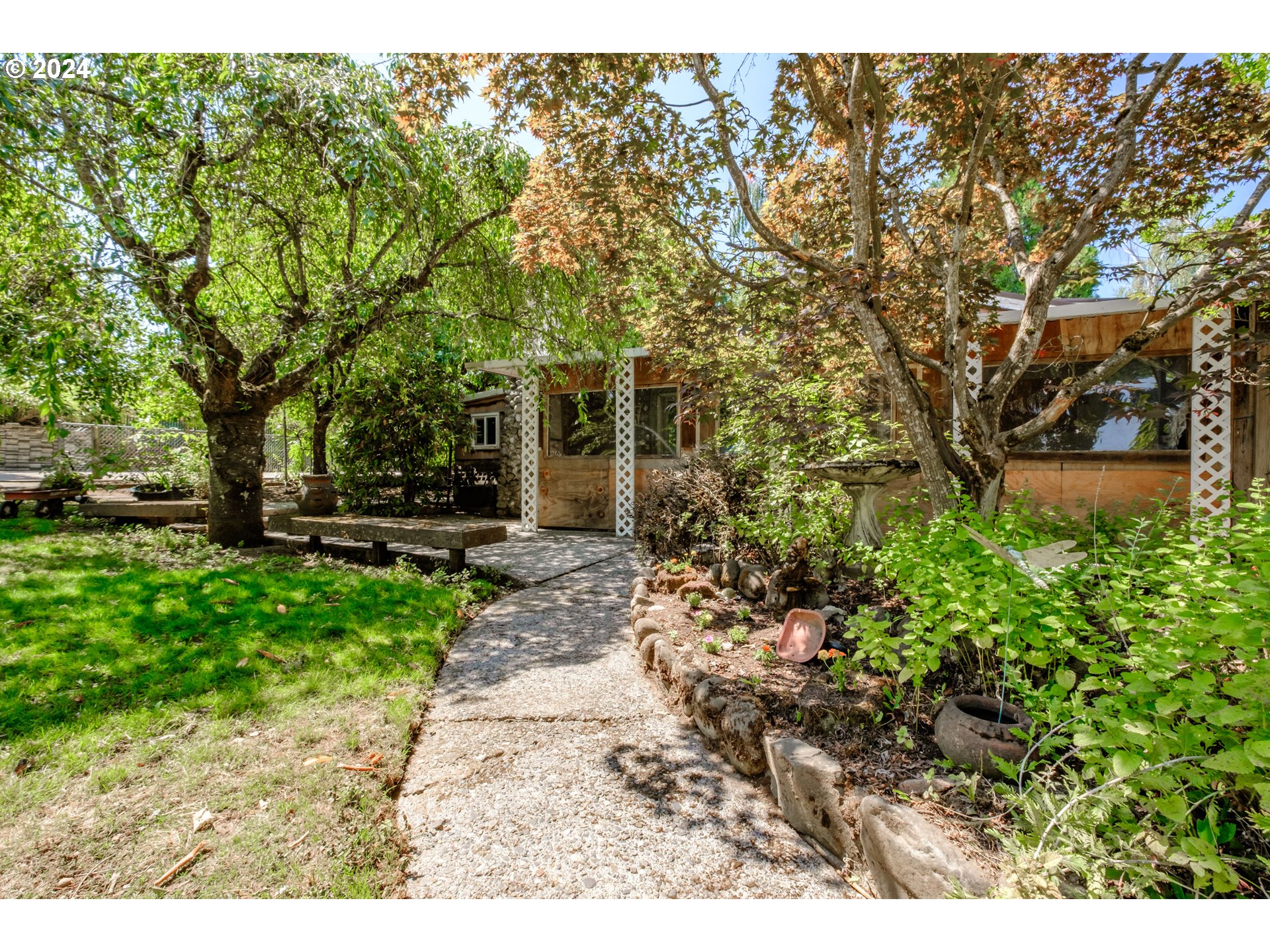 Portland, Oregon 97236, United States, 3 Bedrooms Bedrooms, ,2 BathroomsBathrooms,Residential,Active,52002