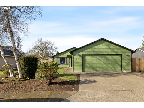 Photo of 247 SW Manzanita St, McMinnville, OR 97128 (MLS # 650759507)