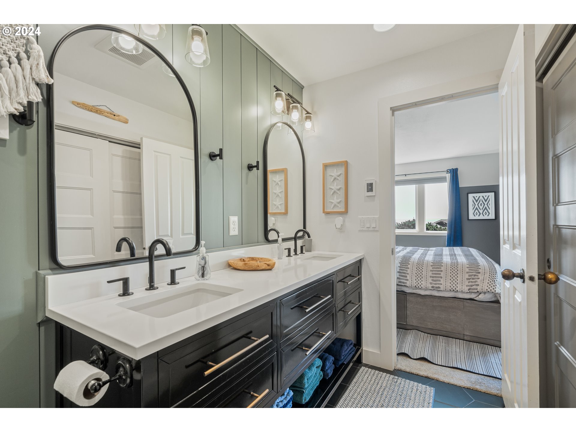 Oceanside, Oregon 97134, United States, 3 Bedrooms Bedrooms, ,3 BathroomsBathrooms,Residential,Active,48763