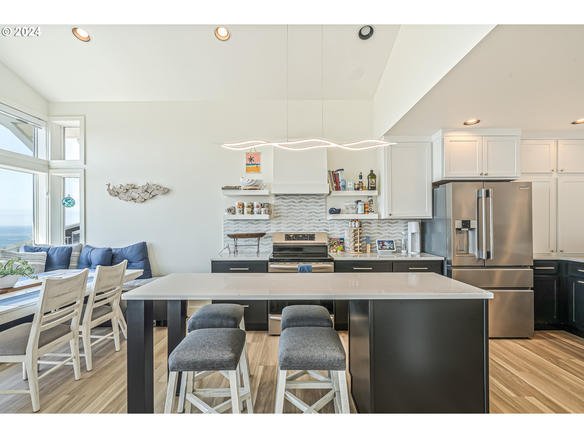 Oceanside, Oregon 97134, United States, 3 Bedrooms Bedrooms, ,3 BathroomsBathrooms,Residential,Active,48763