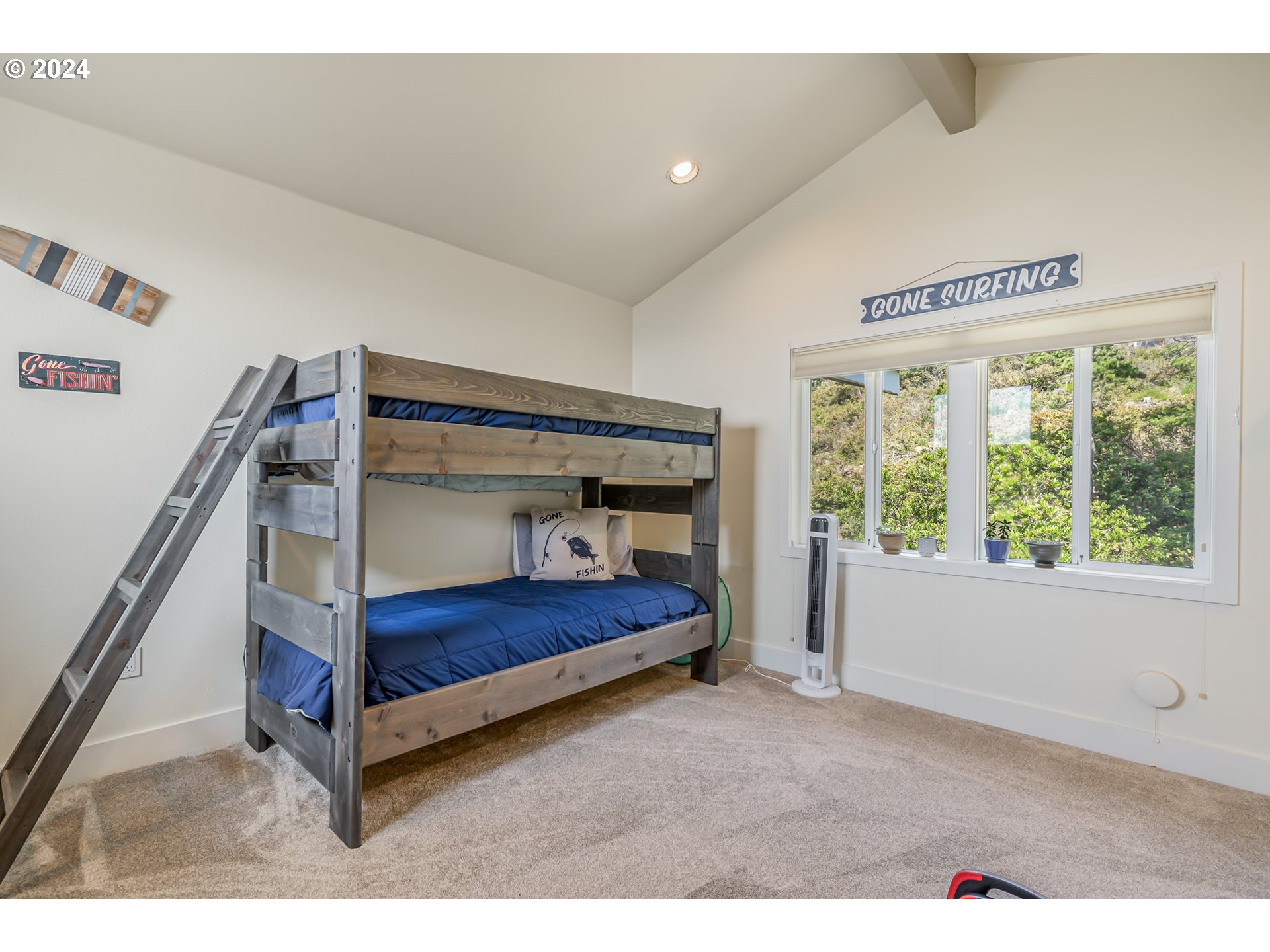 Oceanside, Oregon 97134, United States, 3 Bedrooms Bedrooms, ,3 BathroomsBathrooms,Residential,Active,48763