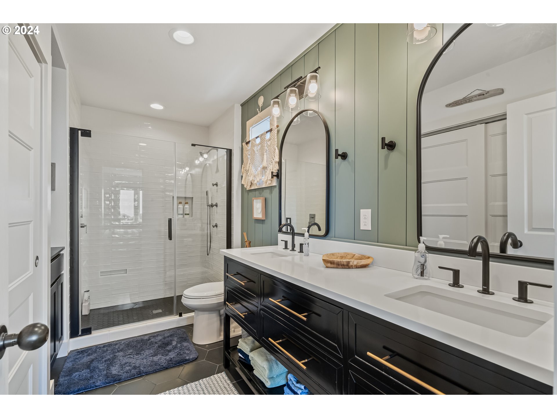 Oceanside, Oregon 97134, United States, 3 Bedrooms Bedrooms, ,3 BathroomsBathrooms,Residential,Active,48763