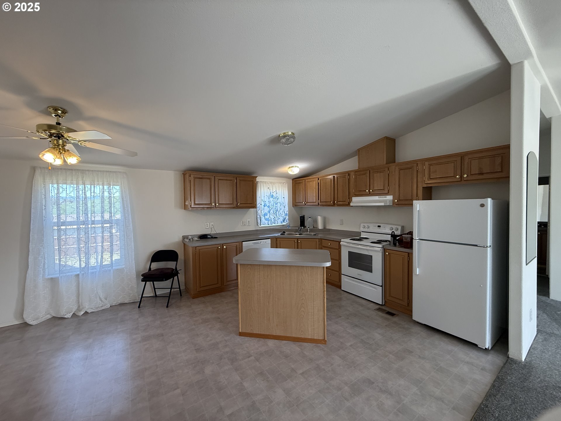 906 TOLL RD