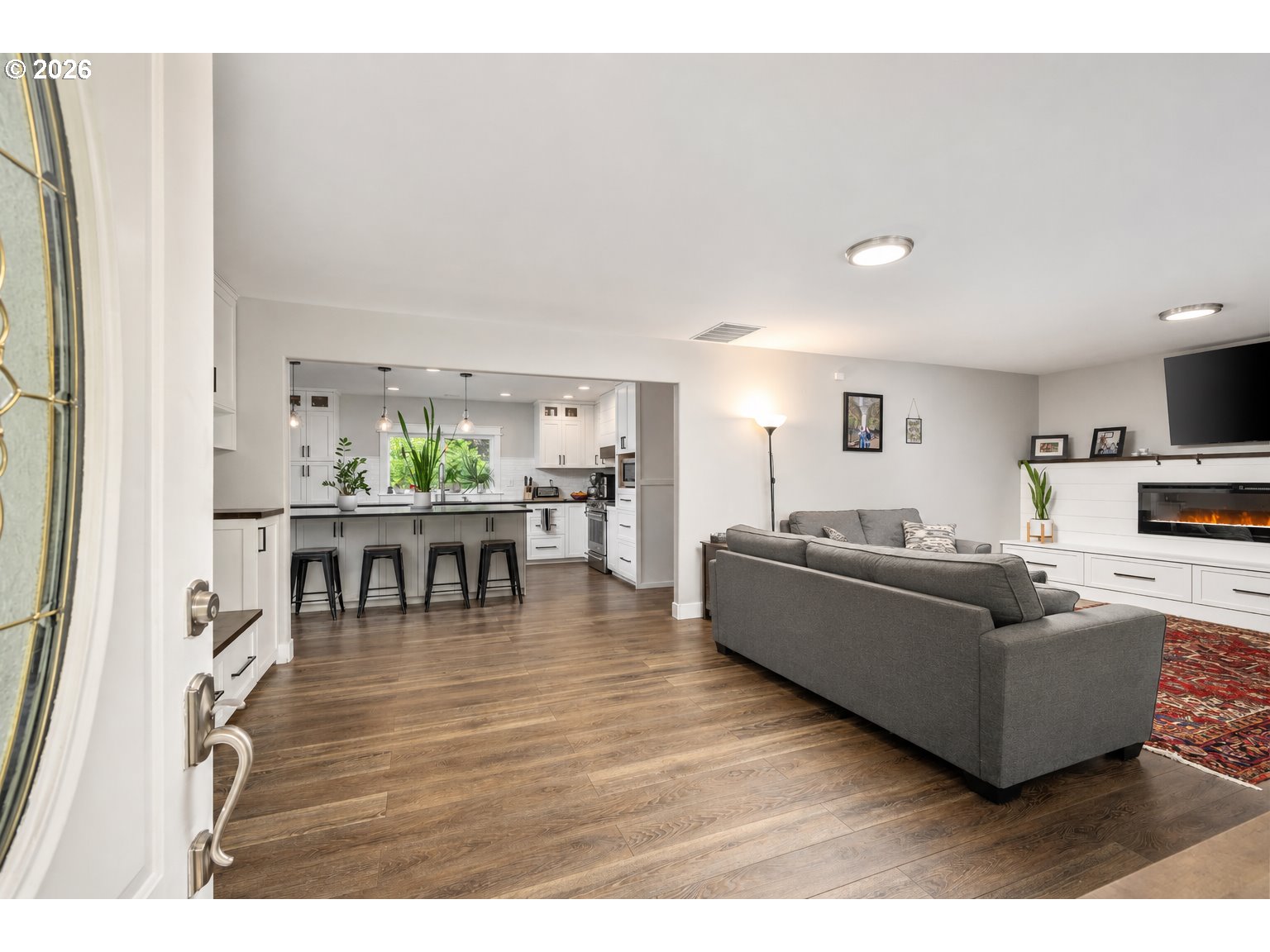 503 NE BIRCHWOOD TER