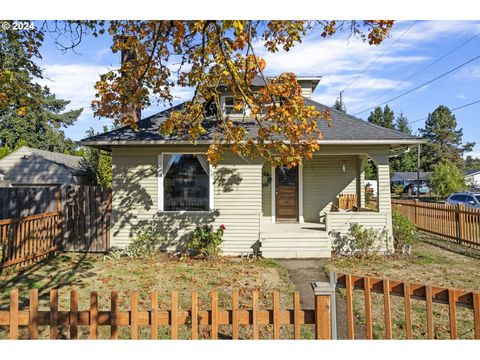 A home in Newberg