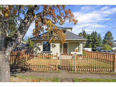 A home in Newberg