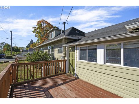 A home in Newberg