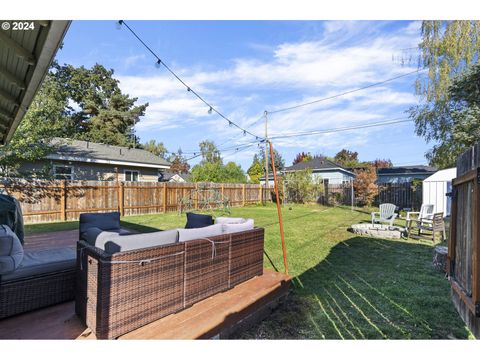 A home in Newberg