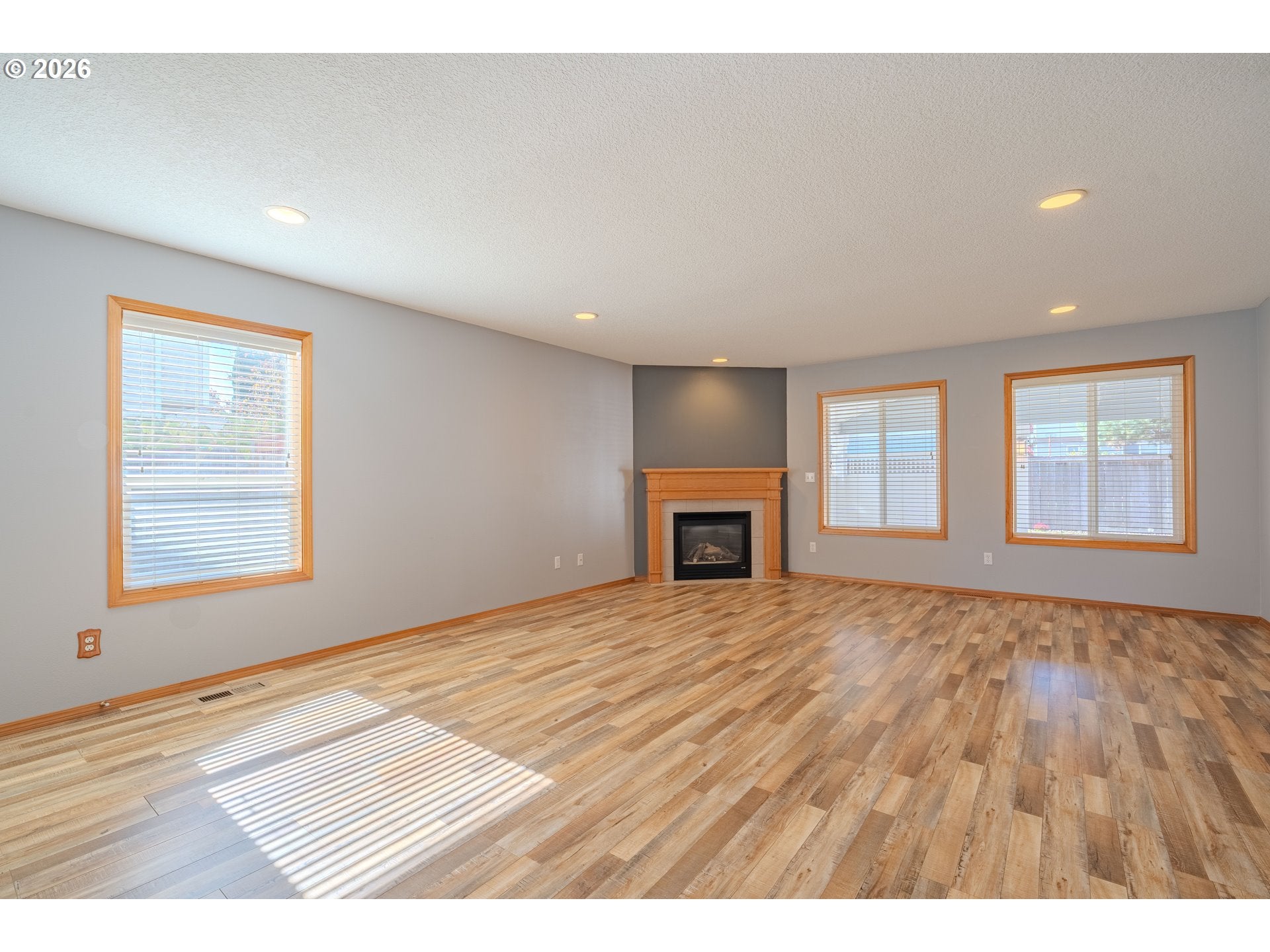 1116 NE 170TH CT