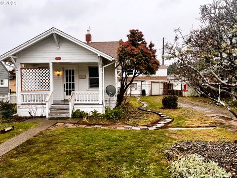 A home in Reedsport