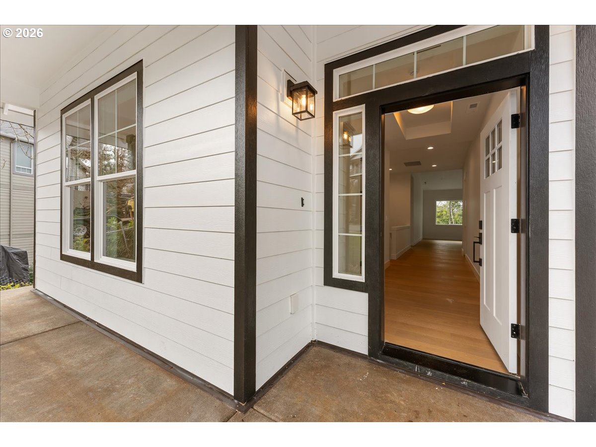 737 SE FOREST GLEN RD