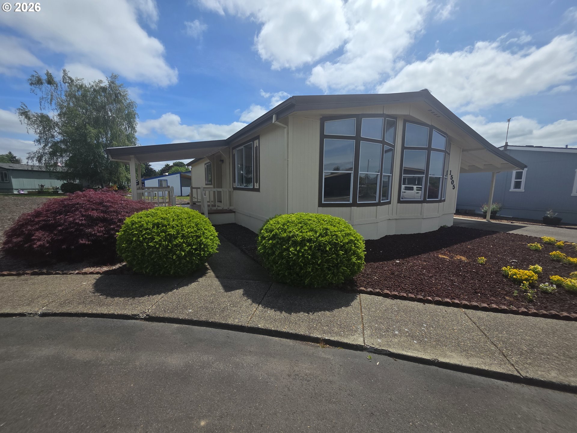 1505 FRONTIER CIR