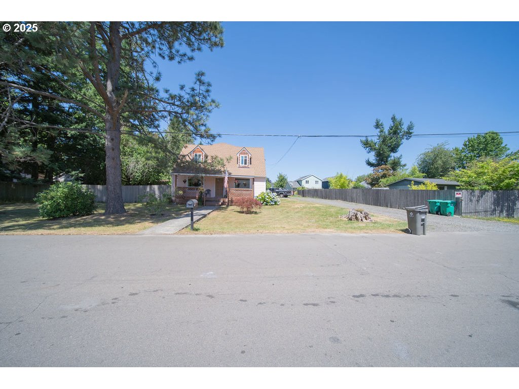 3689 SE 14TH ST