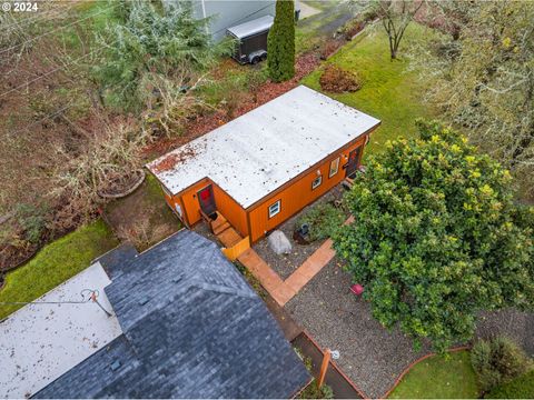 A home in Roseburg