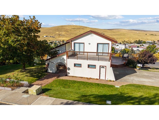 180 ROCK ST, HEPPNER, OR 97836 - Image d8ee5cf8bdf6eab159200837cf8b3368/3043190932