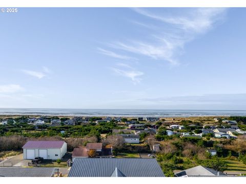 Photo of 34901 J Pl, Ocean Park, WA 98640 (MLS # 547078863)