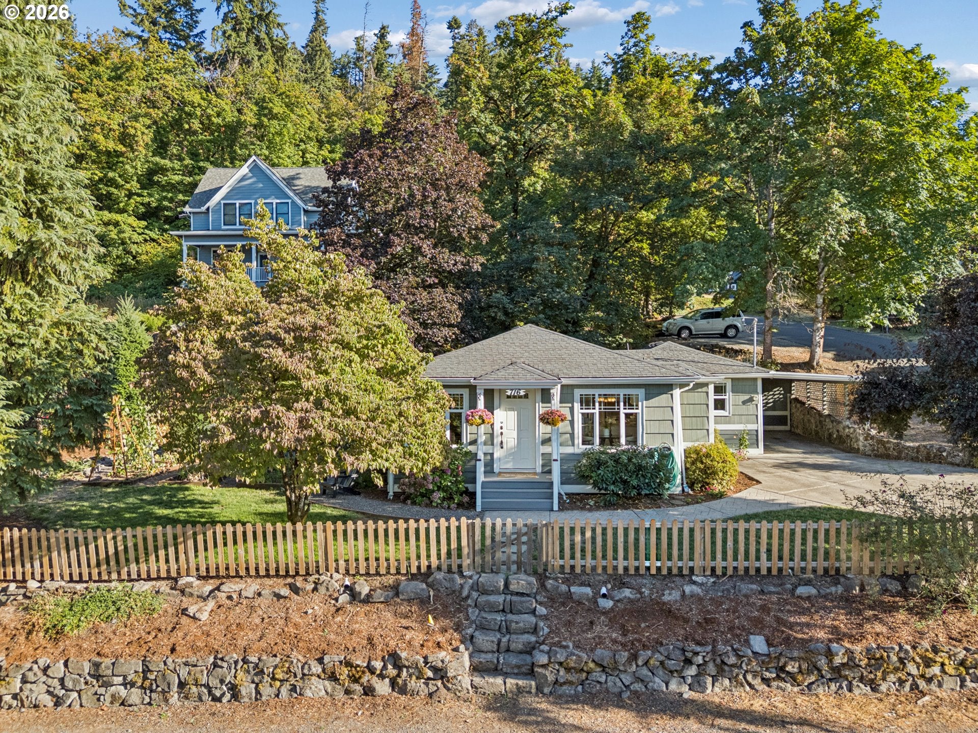 716 4TH AVE