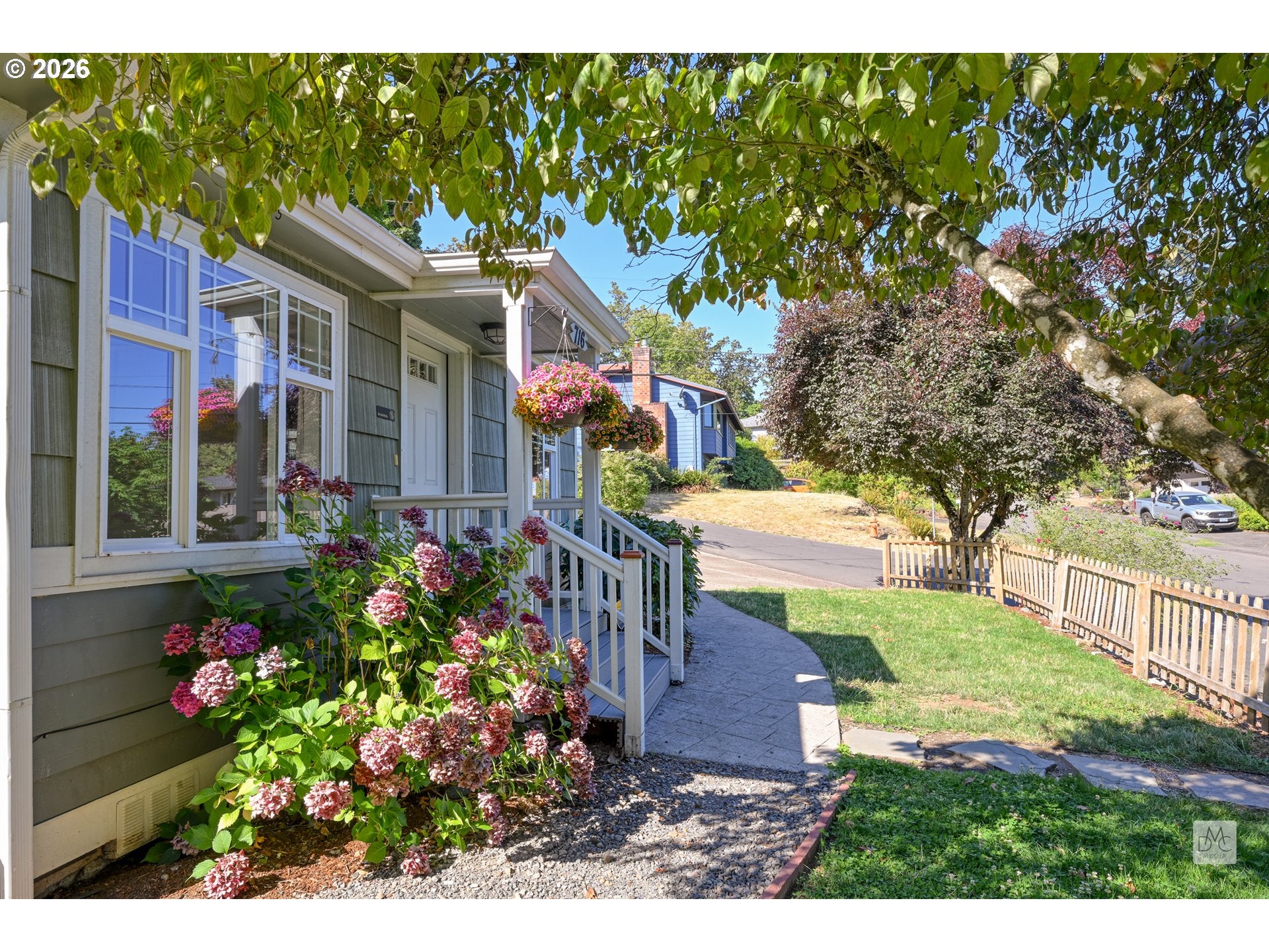 716 4TH AVE