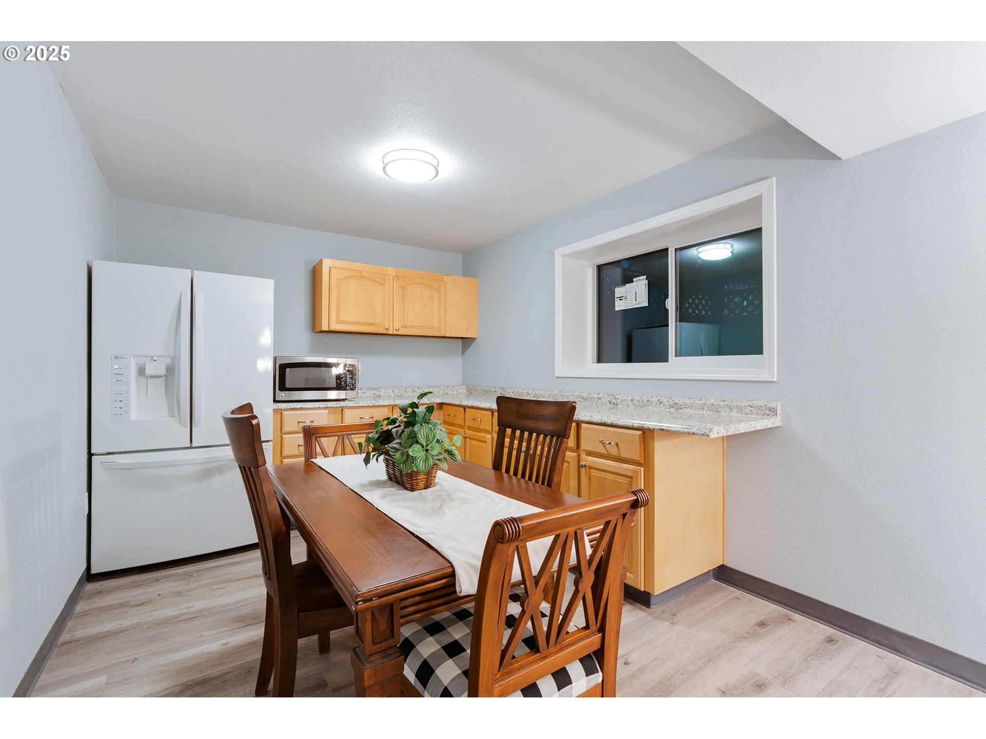 Hillsboro, Oregon 97124, United States, 4 Bedrooms Bedrooms, ,3 BathroomsBathrooms,Residential,Active,99554