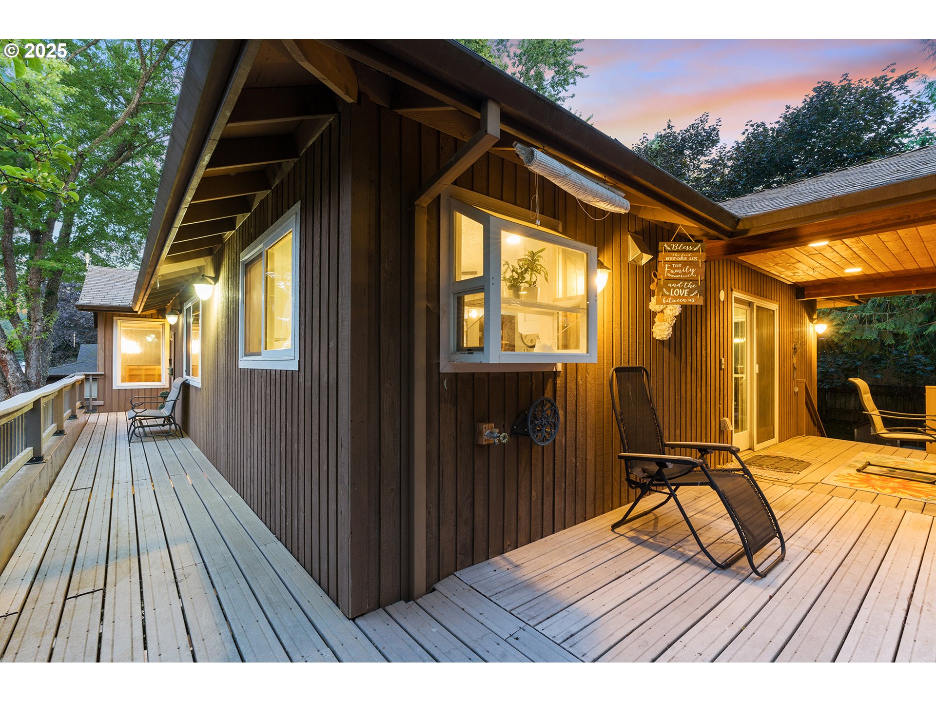 Hillsboro, Oregon 97124, United States, 4 Bedrooms Bedrooms, ,3 BathroomsBathrooms,Residential,Active,99554