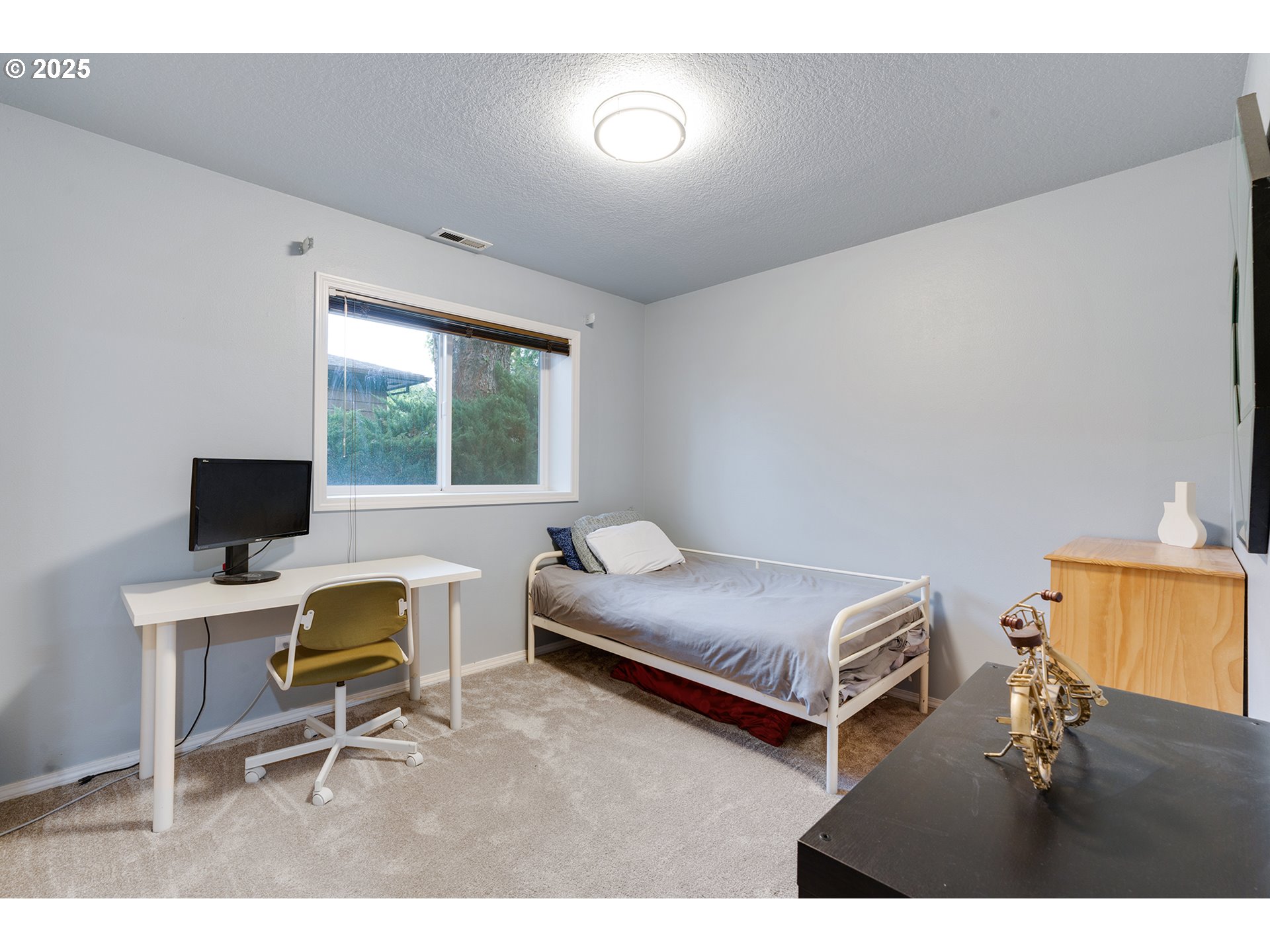 Hillsboro, Oregon 97124, United States, 4 Bedrooms Bedrooms, ,3 BathroomsBathrooms,Residential,Active,99554