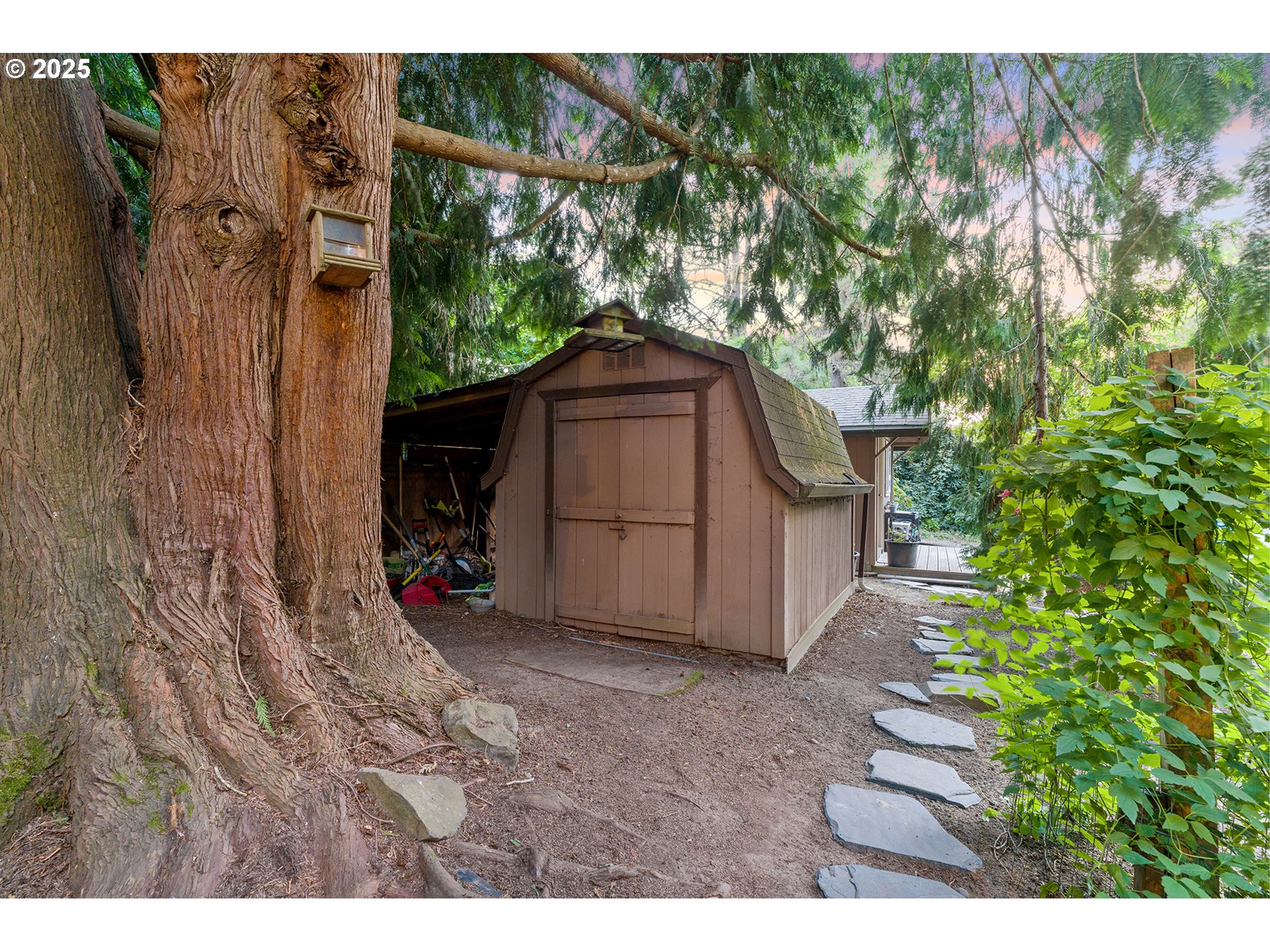 Hillsboro, Oregon 97124, United States, 4 Bedrooms Bedrooms, ,3 BathroomsBathrooms,Residential,Active,99554