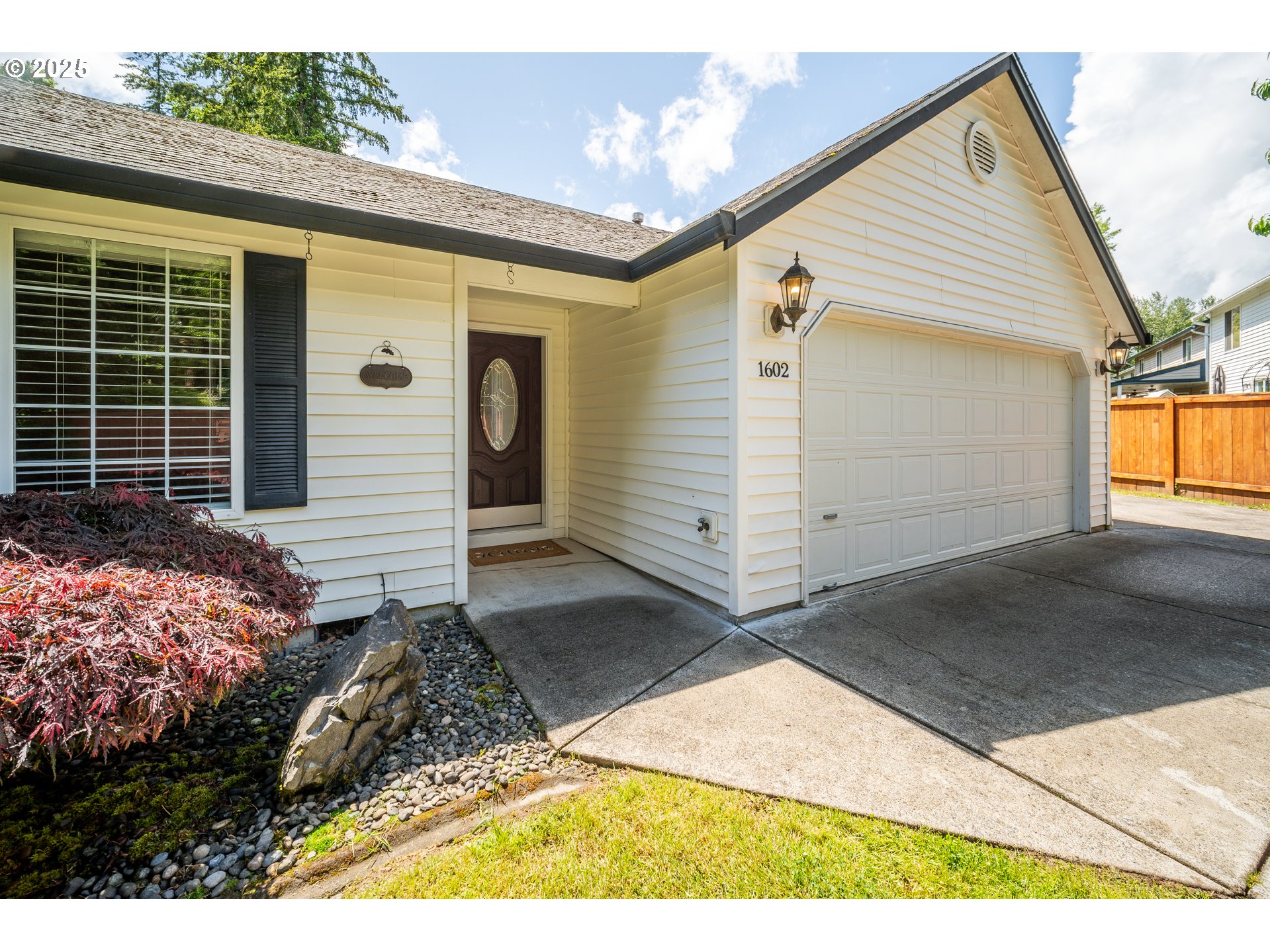 1602 NE 16TH CT