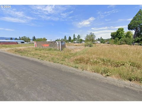 MLS: 24320662