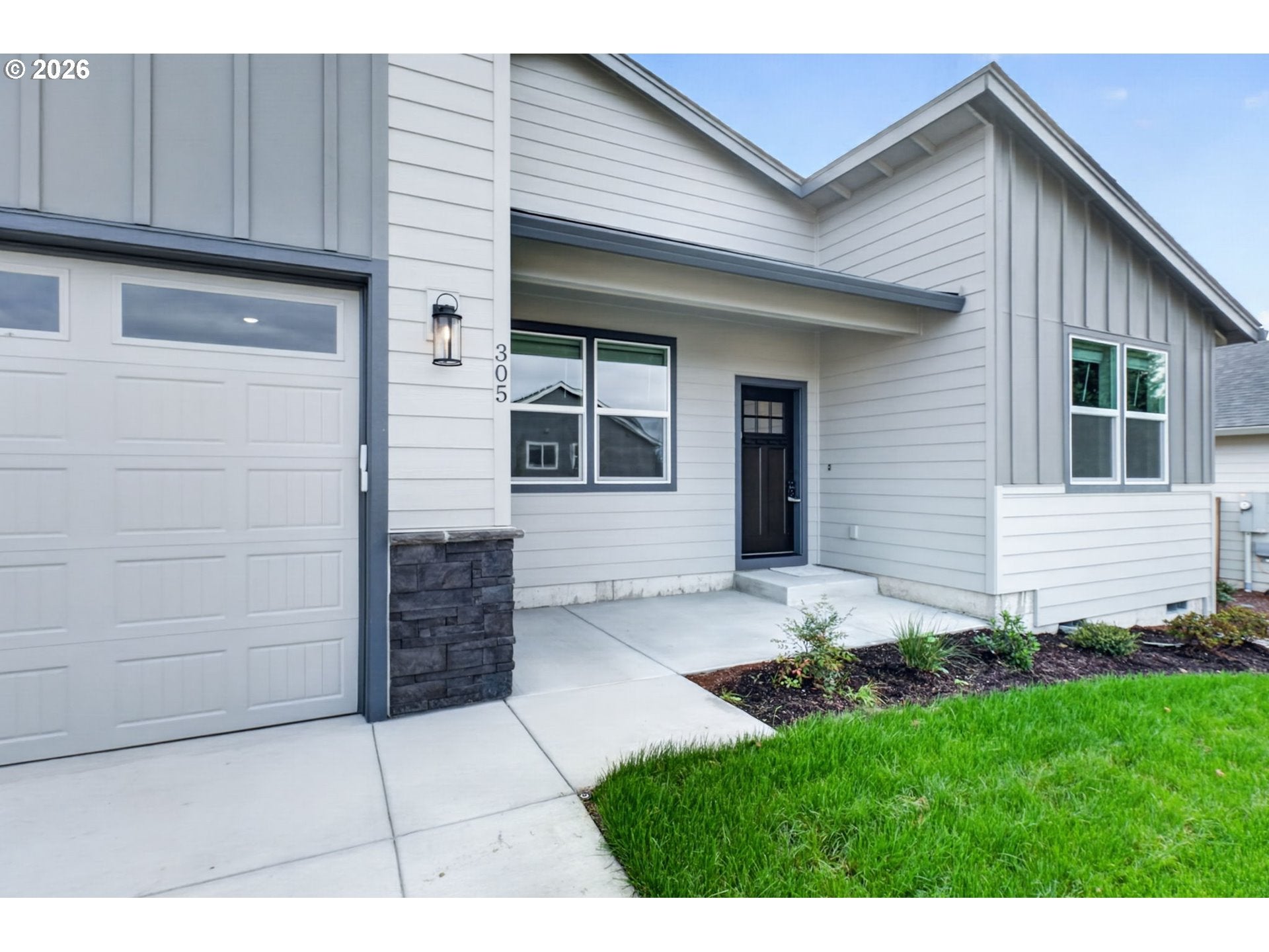 305 E CARIBOU CT 22