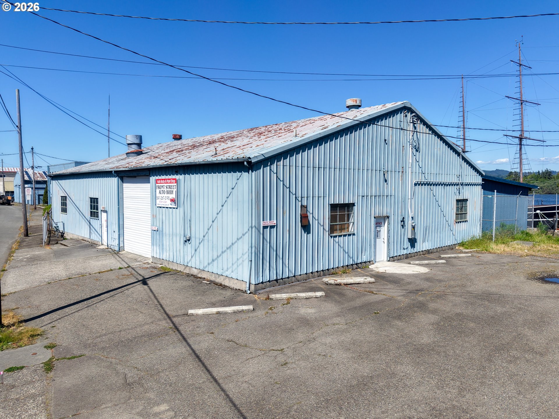 390 N FRONT ST