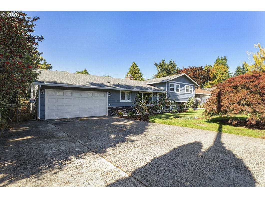 311 SE 155TH PL
