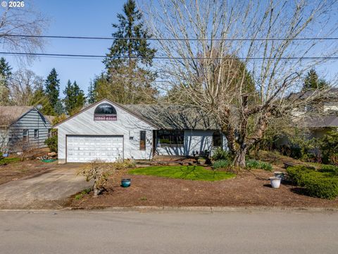 1935 NE ORCHARD AVE McMinnville OR 97128