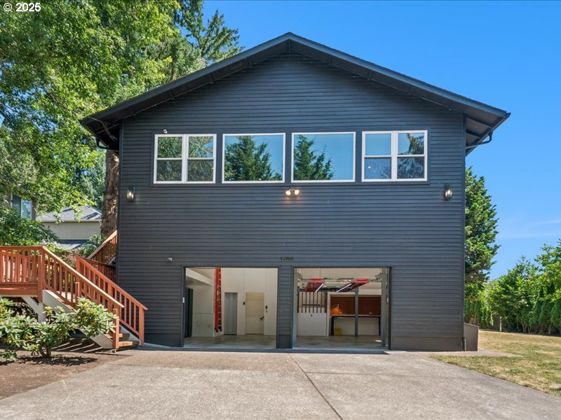 1700 NW SALTZMAN RD