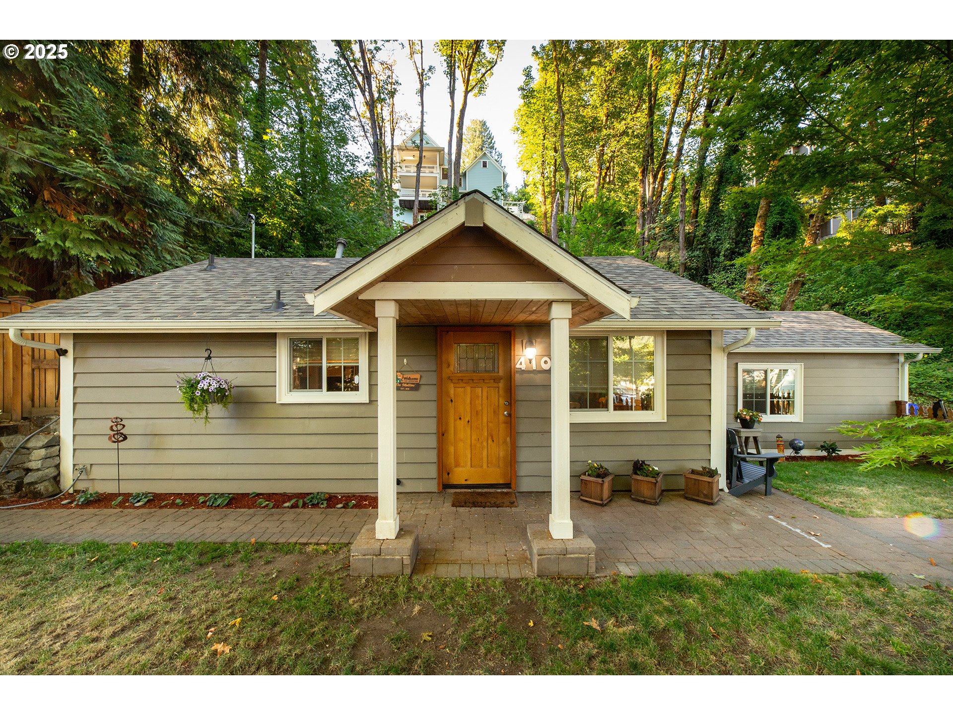 410 3RD AVE