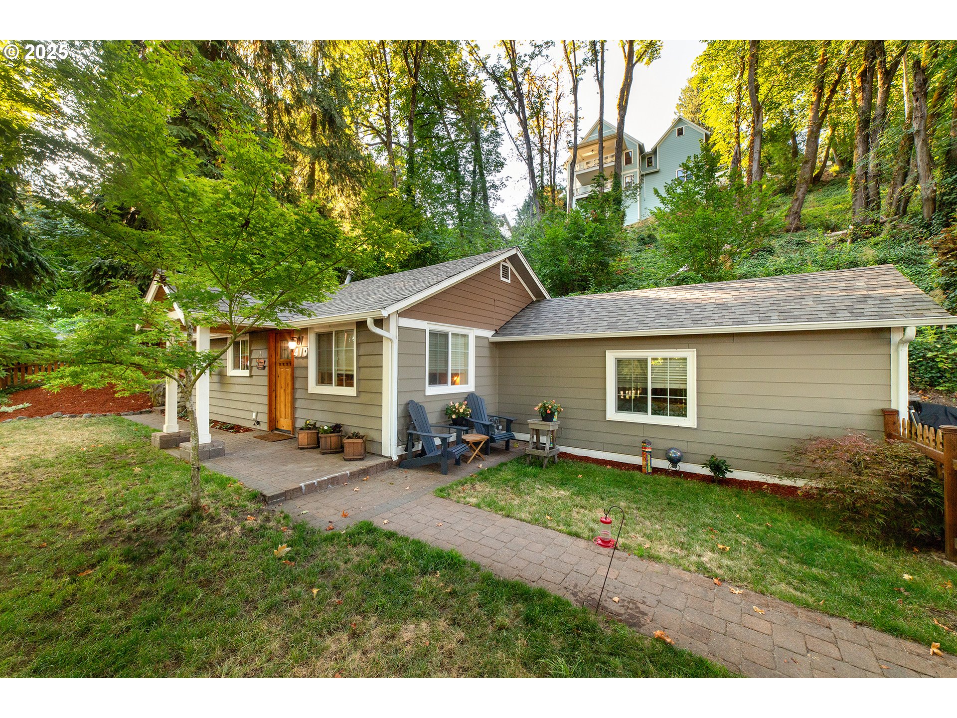 410 3RD AVE