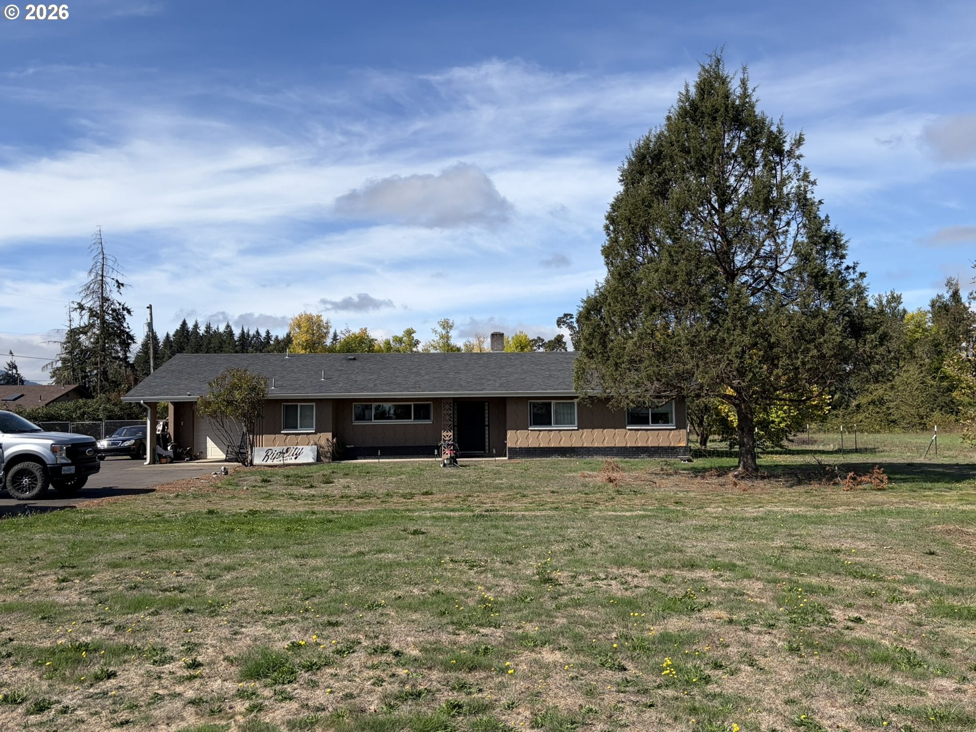 85806 LOOP LN