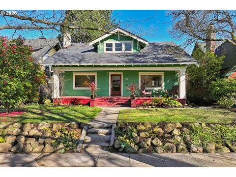 5216 NE CLEVELAND AVE Portland OR 97211