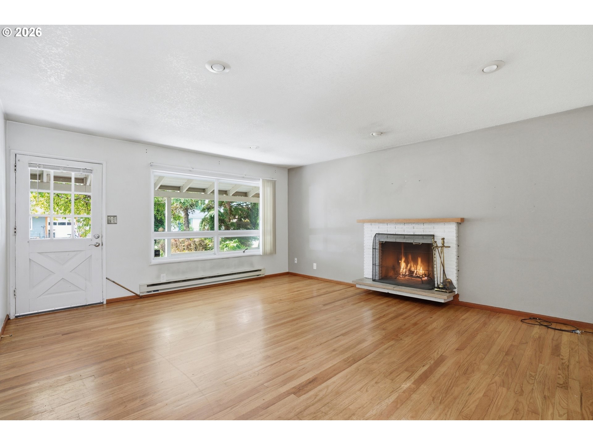 2556 TAYLOR AVE