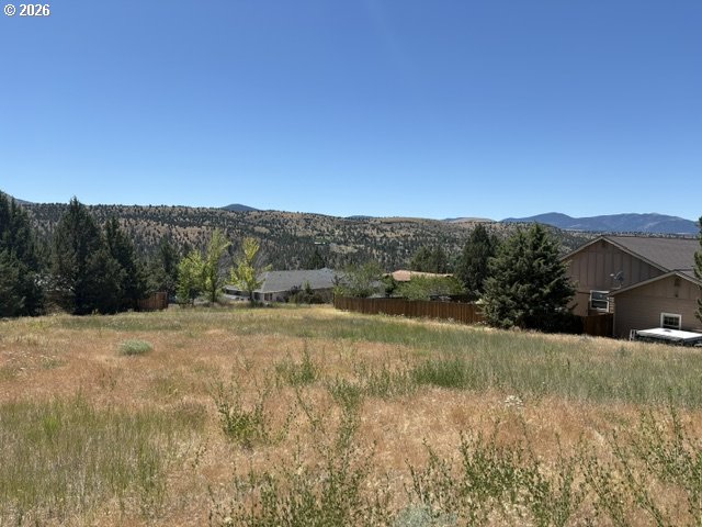 214 VALLEY VIEW DR