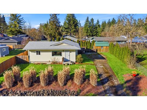 Photo of 915 SE Zee Ct, McMinnville, OR 97128 (MLS # 629679447)