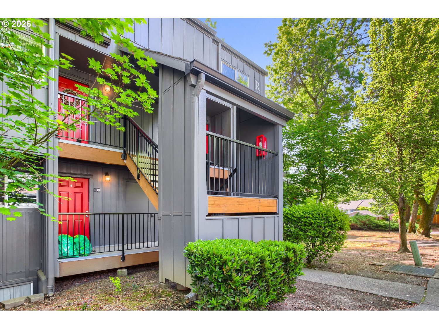 4 TOUCHSTONE 109