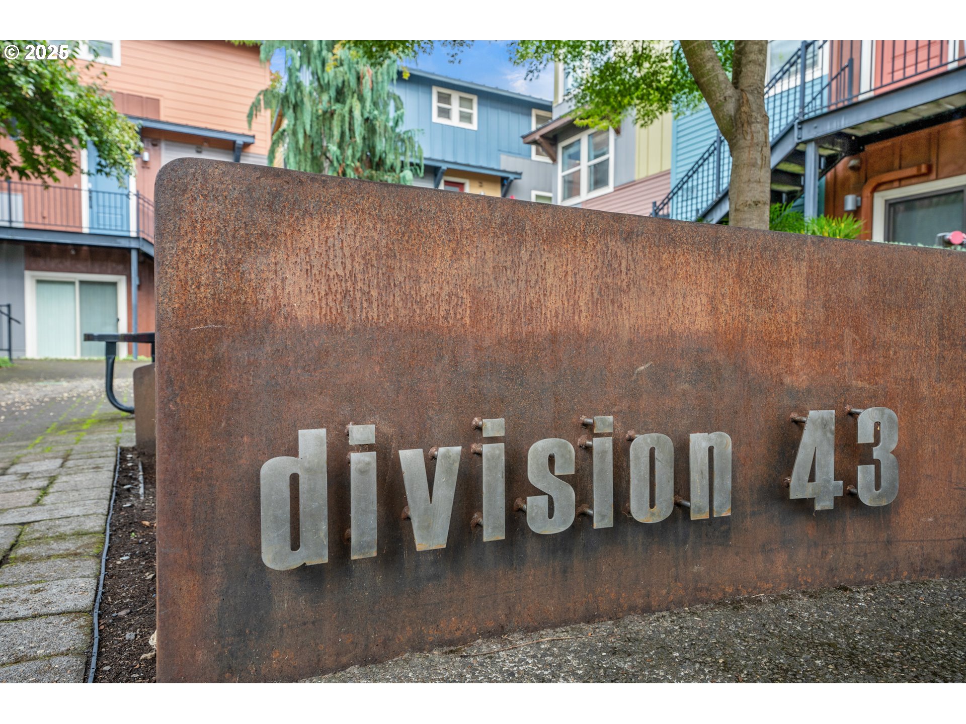 4303 SE DIVISION 43 ST