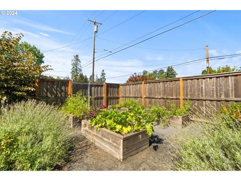 A home in Milwaukie