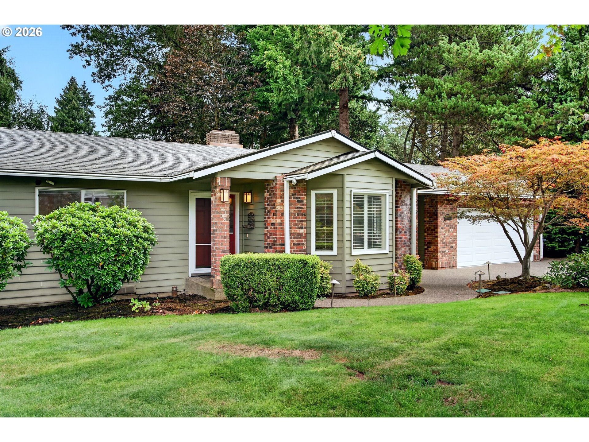 1545 CLOVERLEAF RD