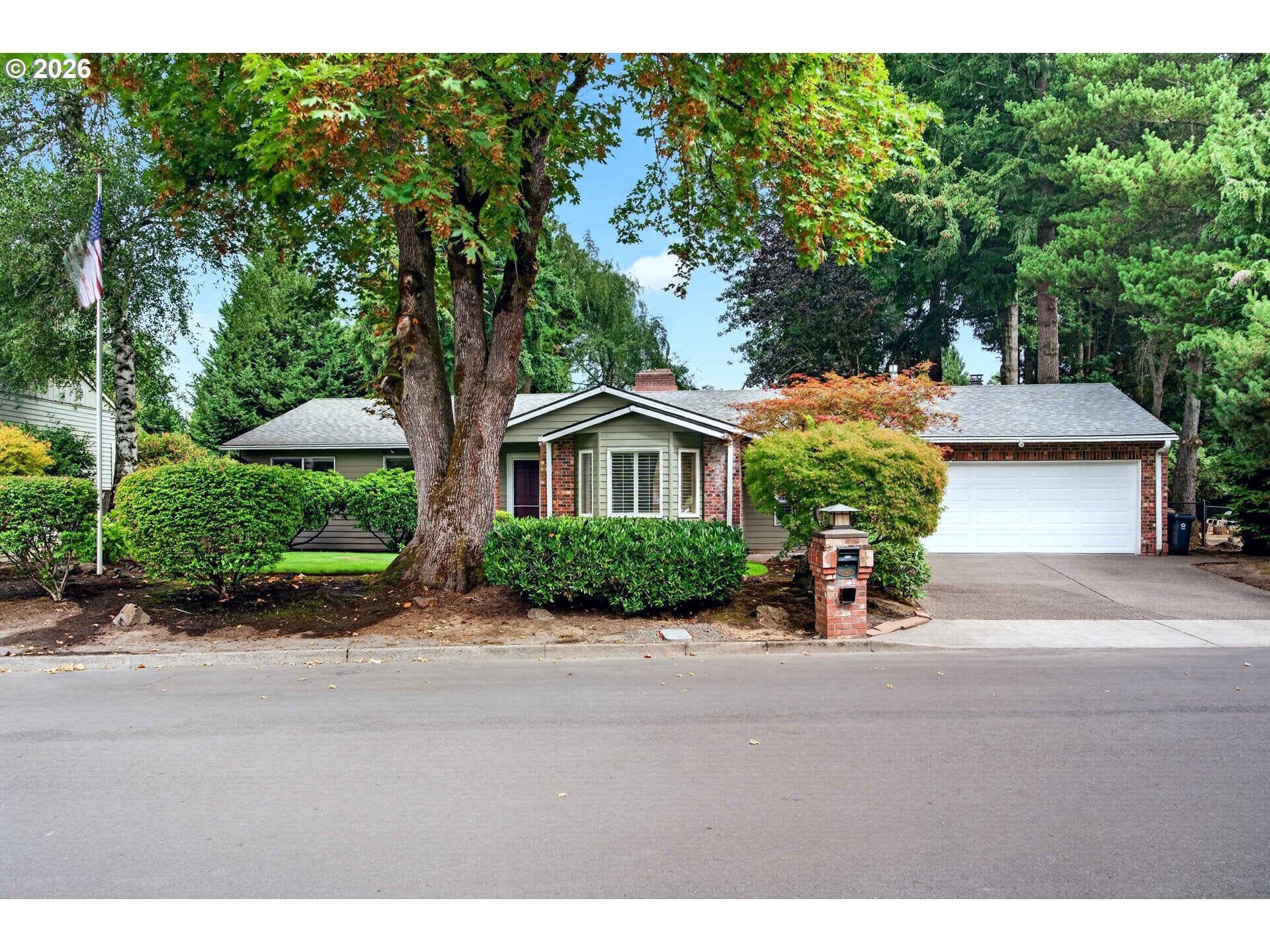 1545 CLOVERLEAF RD