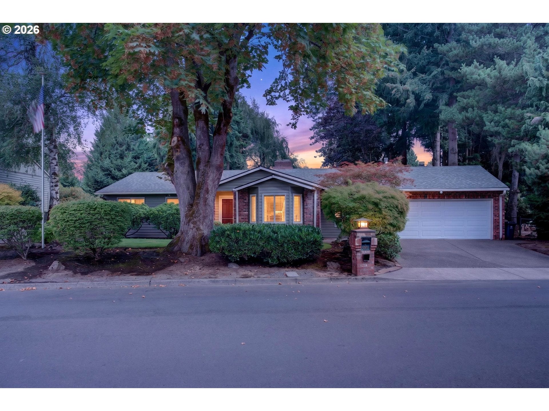 1545 CLOVERLEAF RD