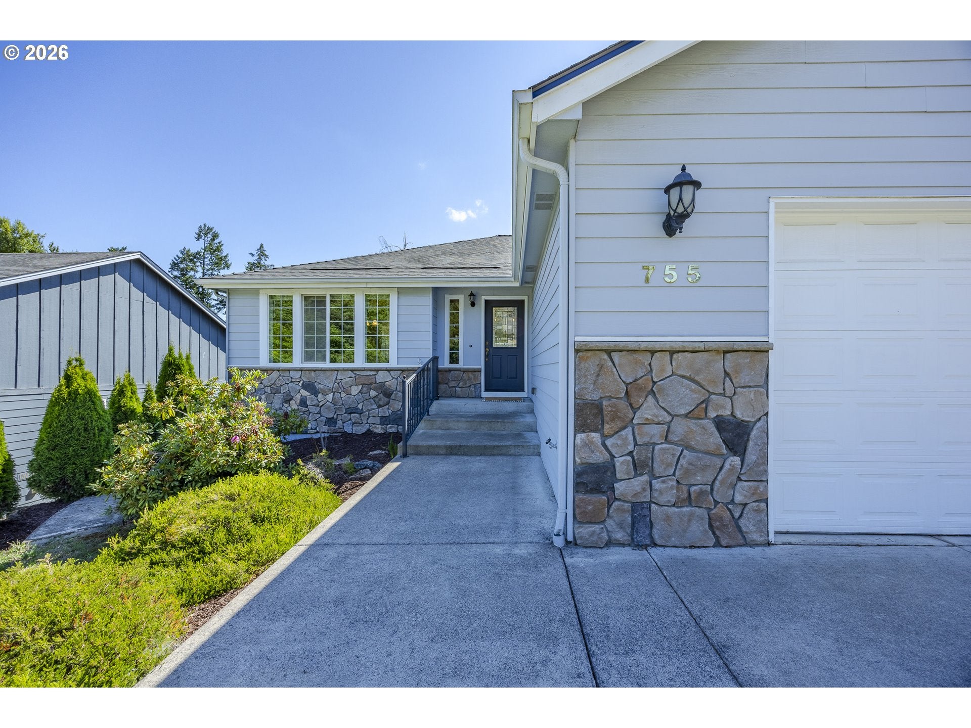 755 S 47TH PL