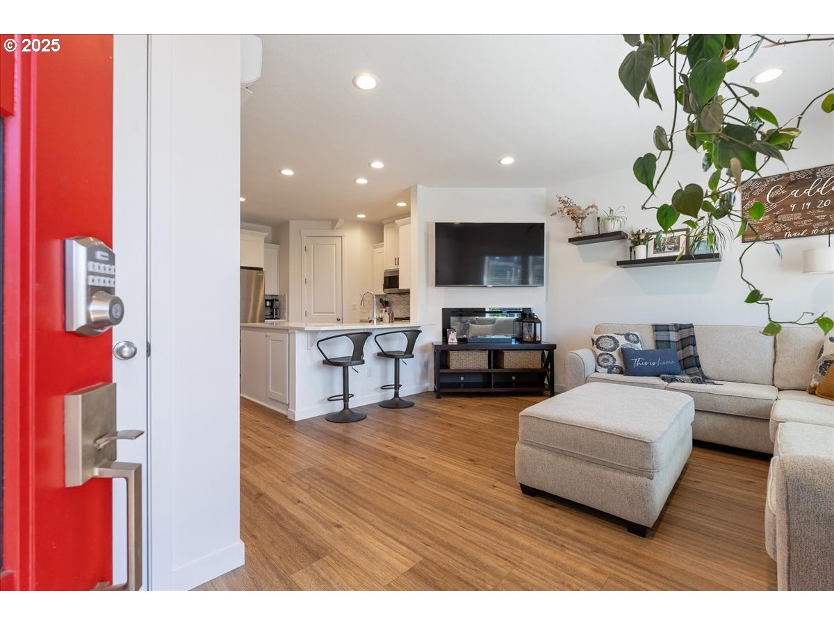 16615 SE SUNSHOWER PL