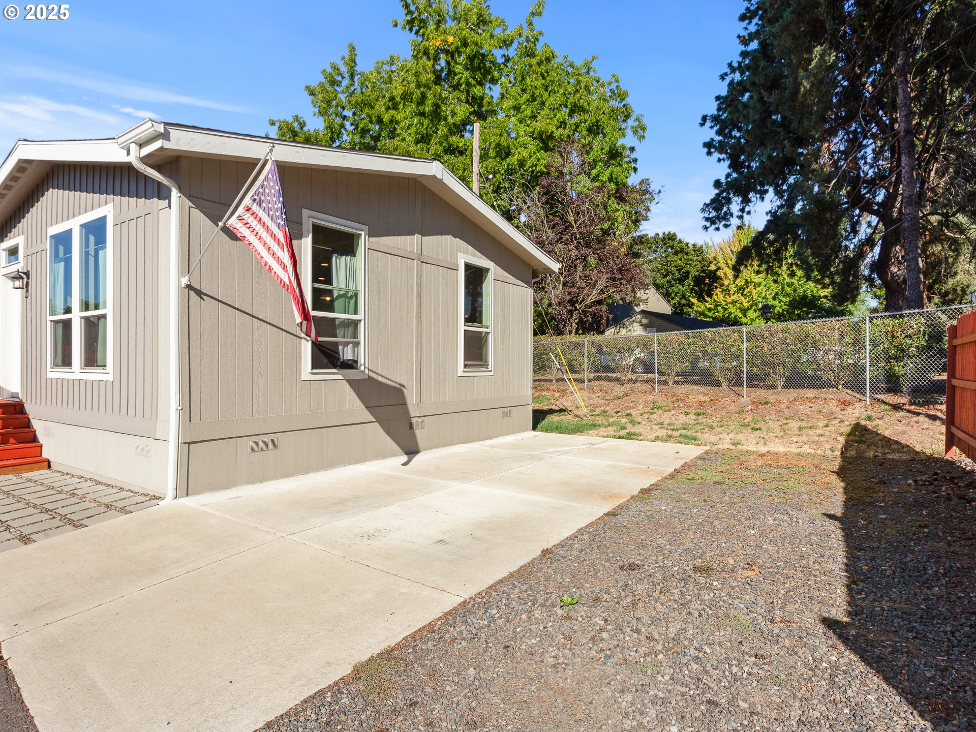 9700 SW Tualatin RD 12